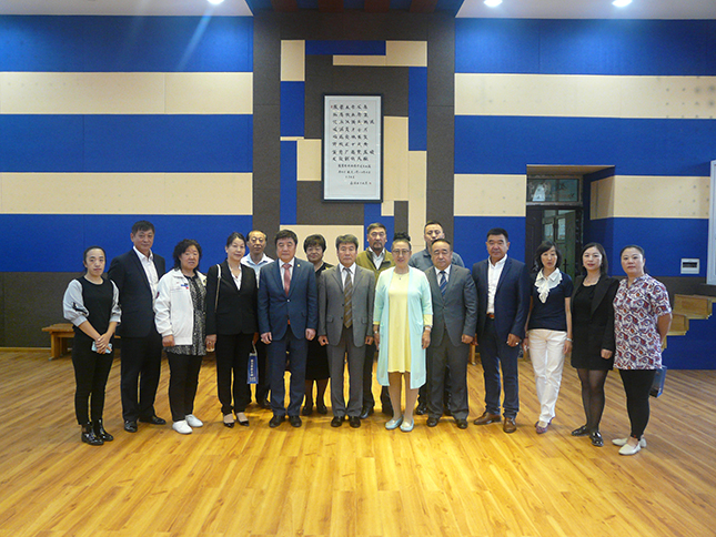 联谊会后合影留念.JPG