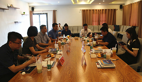 5留学归国创业人员交流座谈.JPG
