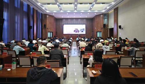 自治区侨联“思想北疆—侨法大讲堂”在呼和浩特开讲